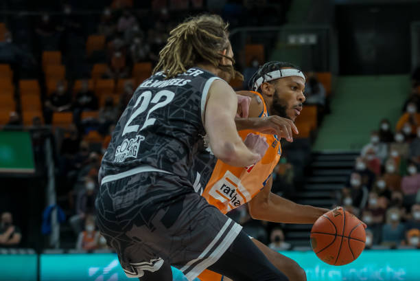 接应队友的 接应队友的